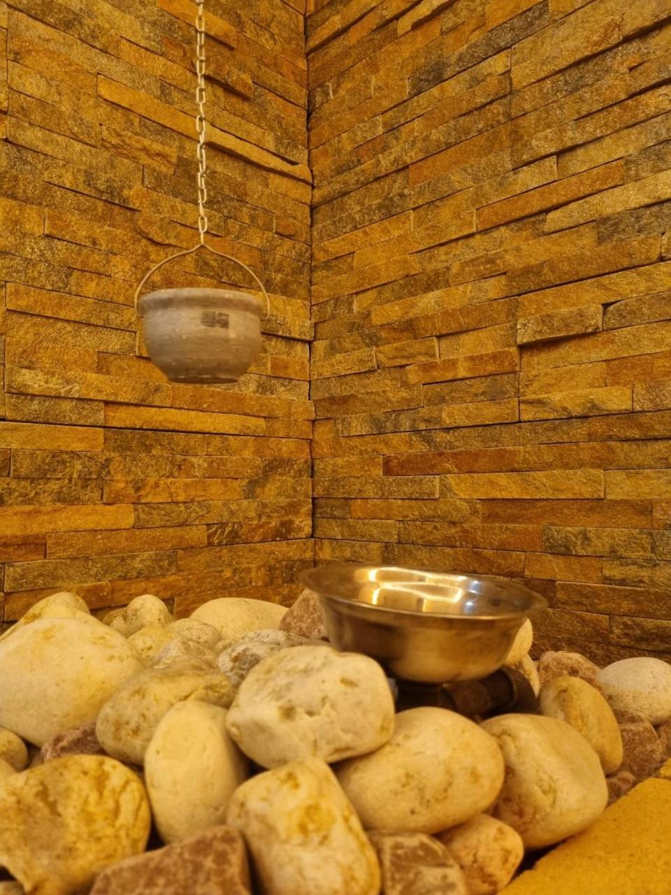 Hotel Гостинично-Банный Комплекс Майами Люкс à Kostanay Extérieur photo