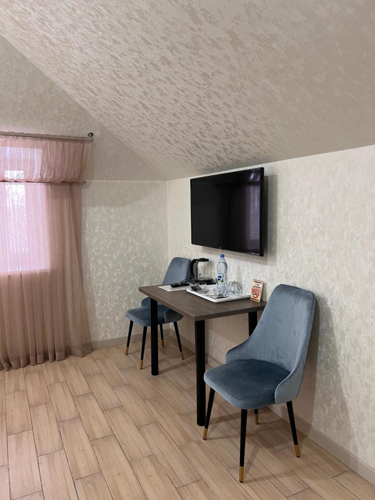 Hotel Гостинично-Банный Комплекс Майами Люкс à Kostanay Extérieur photo